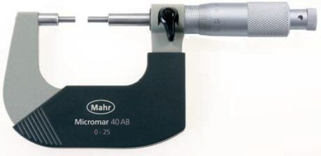 Поверка микрометра с отсчетом результата измерений по шкалам стебля и барабана Micromar 40 AB